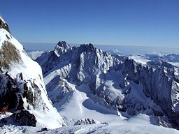 Kleines Lauteraarhorn (till höger)