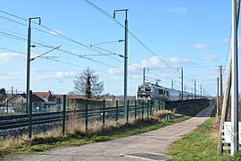 Un train approchant de la gare de Varennes-sur-Allier