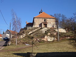 Celkový pohled na kostel ze západu v roce 2008