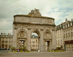 La porte et mémorial Désilles à Nancy