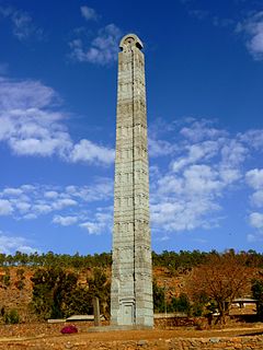 Aksúmský obelisk zpět v Aksúmu