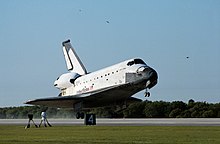 Columbia landing at the SLF Runway 33 (STS-62 mission) Space Shuttle Columbia lands following STS-62 on 18 March 1994..jpg