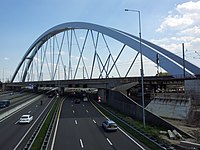 Naast het bestaande viaduct; mei 2016.