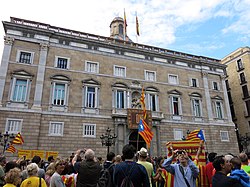 La Via Catalana davant la Generalitat