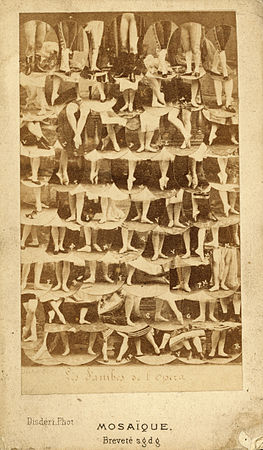 Les Jambes de l'opéra, Mosaïque, breveté s.d.g.d. (vers 1862), Los Angeles, Getty Center.