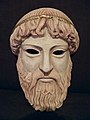 Репліка давньогрецької театральної маски Зевса.