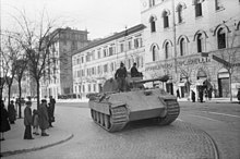 German PzKpfw V "Panther" in Rome, 1944. Bundesarchiv Bild 101I-310-0884-16, Italien, Panzer V (Panther) in Stadt.jpg