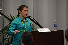 Dan Dascalescu presenting Blueseed at the Bitcoin 2013 conference.jpg