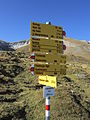 Wegweiser bei der Calandahütte