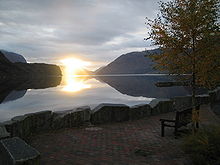 la lago Hornindalsvatnet