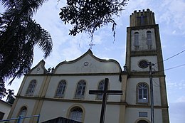 Esta igreja foi abençoada no dia 6 de junho de 1864, data que foi tomada como fundação do bairro.