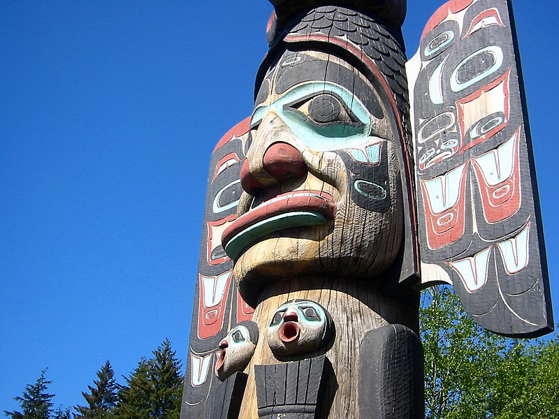 Photo of a Kethican totem pole