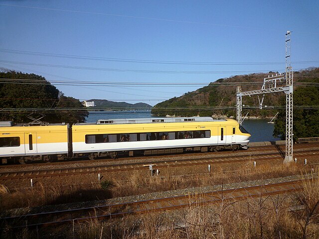 640px-Kintetsu_Toba_Line_23000_series_20100104.jpg