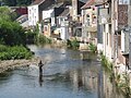 Un pêcheur dans la Vesdre à Limbourg.