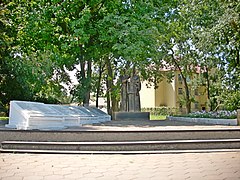 monument aux victimes de la seconde guerre mondiale, classée[3].