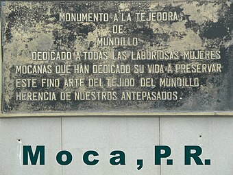 Monumento a la Tejedora plaque in Moca