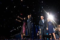 Obamovi a Bidenovi oslavují znovuzvolení