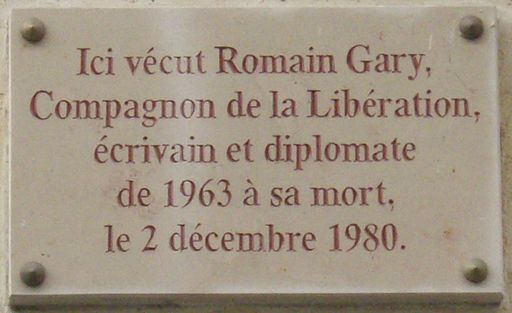Plaque Romain Gary, 108 rue du Bac, Paris 7