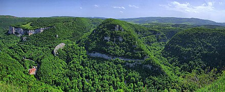 Panorama sur les gorges de Nouailles depuis le belvédère de Renédale.