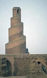 Minareto della moschea di Abu Dulaf, anch'esso a Samarra, in Iraq