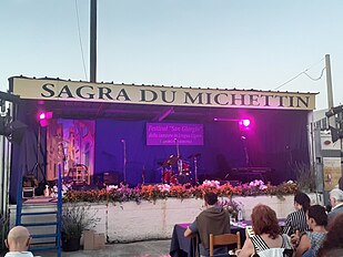 Palcu du Festival da Cansun in Lengua Ligüre de San Zorzu 2022, inta zona esterna da Sagra du Michettin