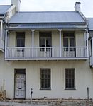 Type of site: House. These houses are an outstanding example of Victorian architecture and contribute to the traditional aspect of that part of the city.