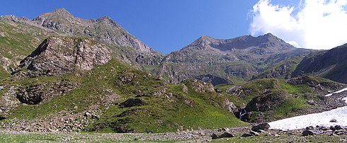 Cime di Caronella (sinistra) e Monte Torena (destra)