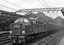 De D263 met de Merseyside Express te Crewe in 1960.