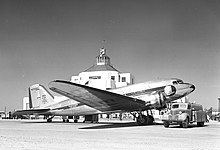 Самолет DC-3 в муниципальном аэропорту Хьюстона, Eastern Airlines.jpg