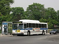 Автобус MTA New York City Orion V CNG 9831.jpg