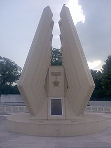 http://upload.wikimedia.org/wikipedia/commons/thumb/6/6b/Major_Akram_Memorial.jpg/220px-Major_Akram_Memorial.jpg