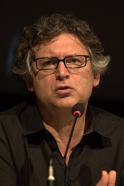 Michel Onfray no Fronteiras hold Pensamento Santa Catarina 2012 (8212742449).jpg