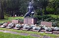 Bauta på Nordre gravlund i Oslo, til minne om 23 medlemmer av NKPs ledelse, ofre i motstandskampen 1940-45.