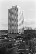 Hotel Okura, Ámsterdam (1971), con Gerard Holt, Yoshiro Taniguchi y Yozo Shibata