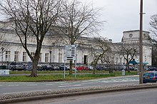 Задняя часть Кардиффа Crown Court.jpg