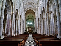 Nave de la abacial de St-Benoît-sur-Loire