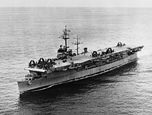 USS Bataan (CVL-29) в море в январе 1952 года. Jpg