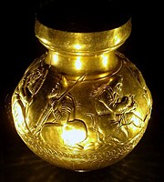 Золотий глек з кургана Куль-Оба, 4 ст. до н. е.