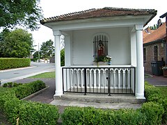 Chapelle près de la salle