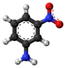 3-nitroanilinin molekülünün top ve çubuk modeli