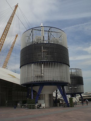 English: Air conditioning at the O2 Centre