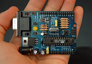 English: Arduino Serial board