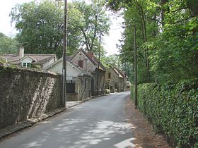 Rue commune de Barbizon.