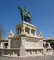 פסל הברונזה של אישטוון הראשון מלך הונגריה