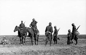 Bundesarchiv Bild 101I-218-0502-32, Russland-Süd, rumänische Soldaten.jpg