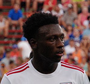 Derrick Etienne (28411015376) (cropped).jpg