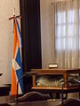 Bandera en la antigua sede de la legislatura del Territorio Nacional en la Ex Casa de Gobierno de Tierra del Fuego.