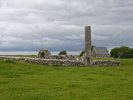 Holy Island Clare St. Caimin's and Brigid's churches.jpg