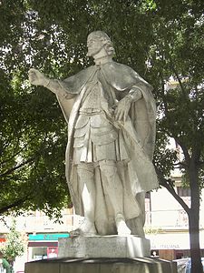 Estatua de Felipe III rey de Navarra