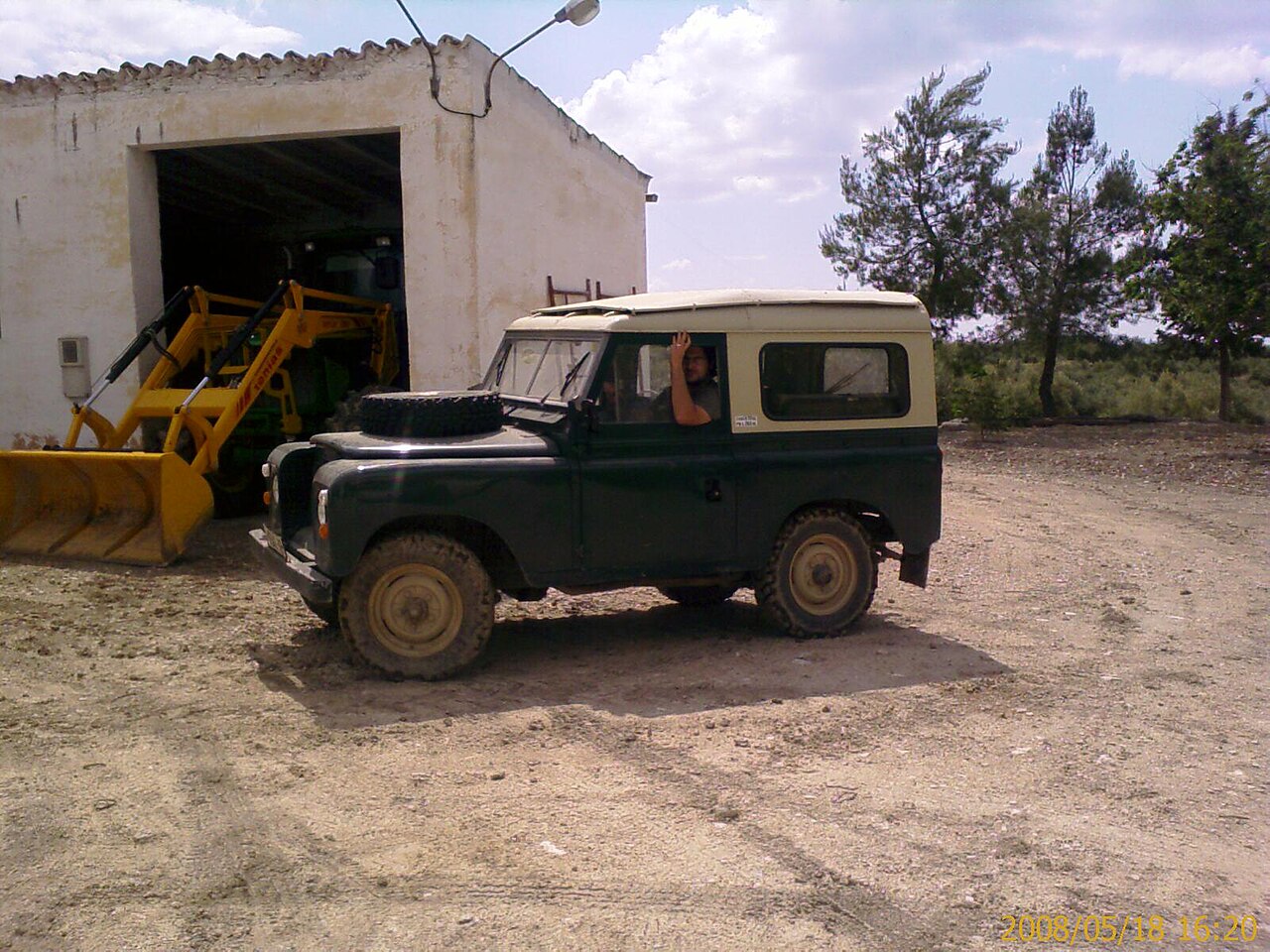 Presentación desde los Alpes Tiroleses - Un Granadino y su Santana PS 10 1280px-Land_Rover_Santana_Side